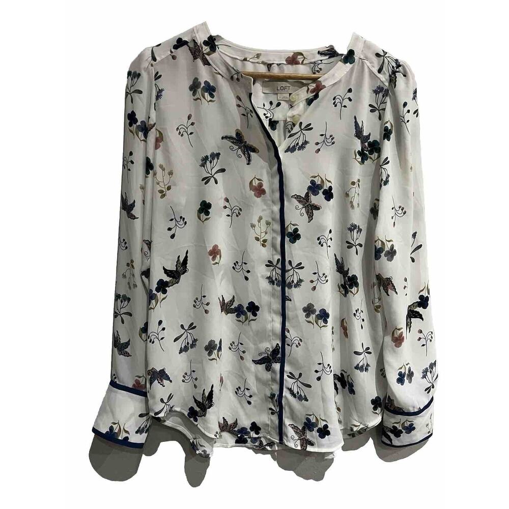 Loft Ann Taylor size small long sleeved blouse butterflies flowers Button Up